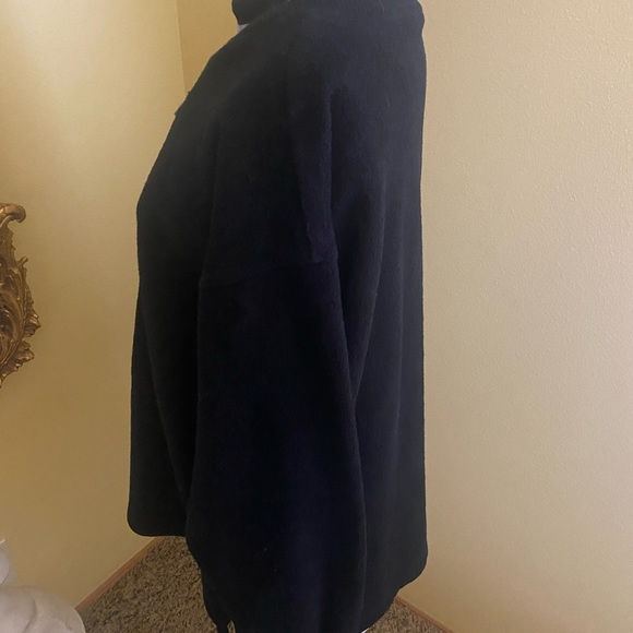 Adidas black and white sweatshirt size L - Picture 3 of 5